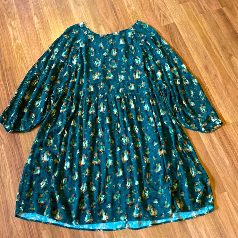 Uncle frank women’s size S, abstract green midi oversized dress